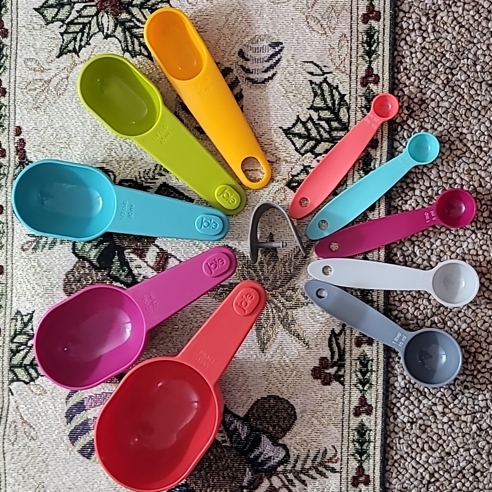NWOT measuring cups and spoons complete sets Never used MADE BY JOIE & TRUDEAU